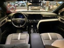 تۆیۆتا کامری